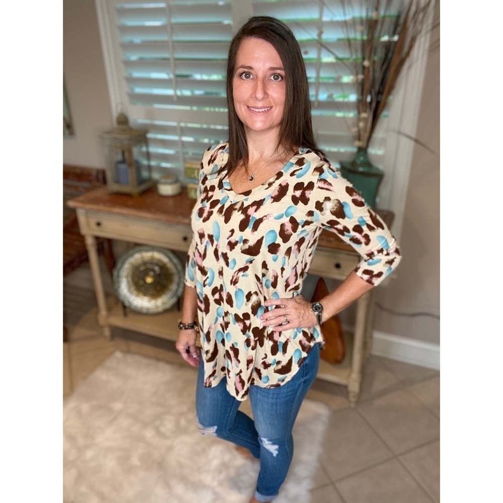 Leopard Print V-Neck 3/4 Sleeve Taupe 4520 - Picture 6 of 6